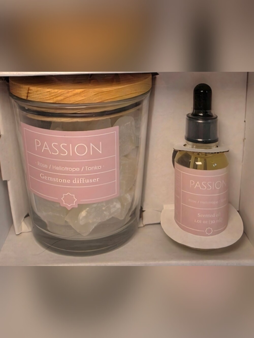 NWT F&F Gemstone Salt Rock Diffuser & Scented Essential Oil Pink Passion Scent